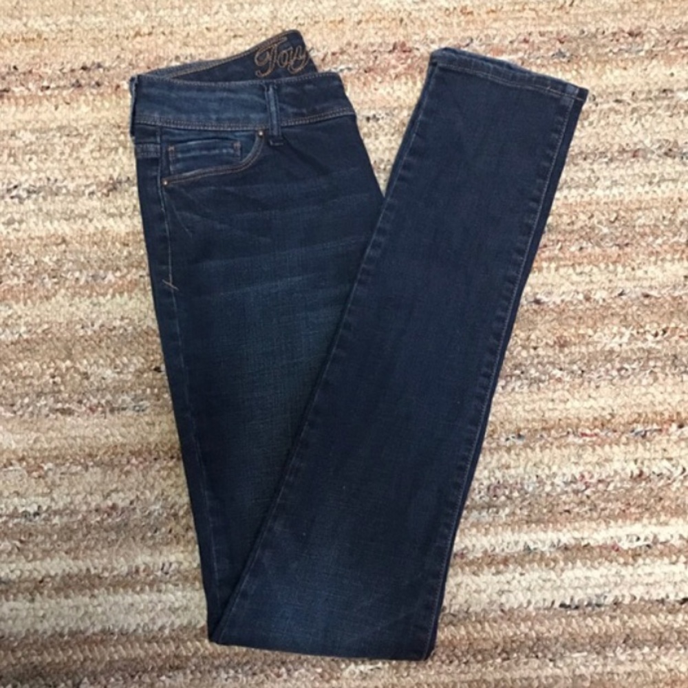 Delia’s jeans